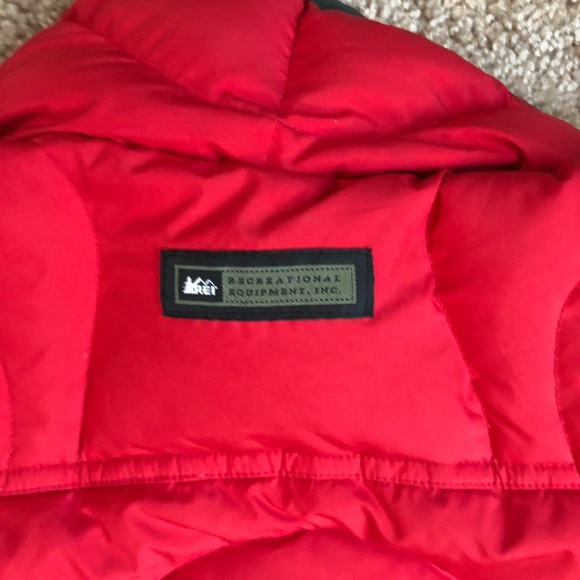 REI Puffer Jacket Women’s XS Red Packable - Picture 10 of 12